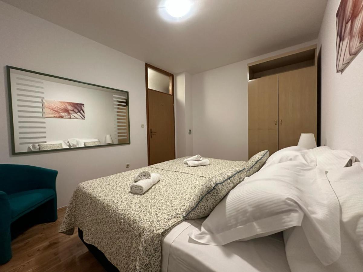 Family Apartment Makarska Buitenkant foto