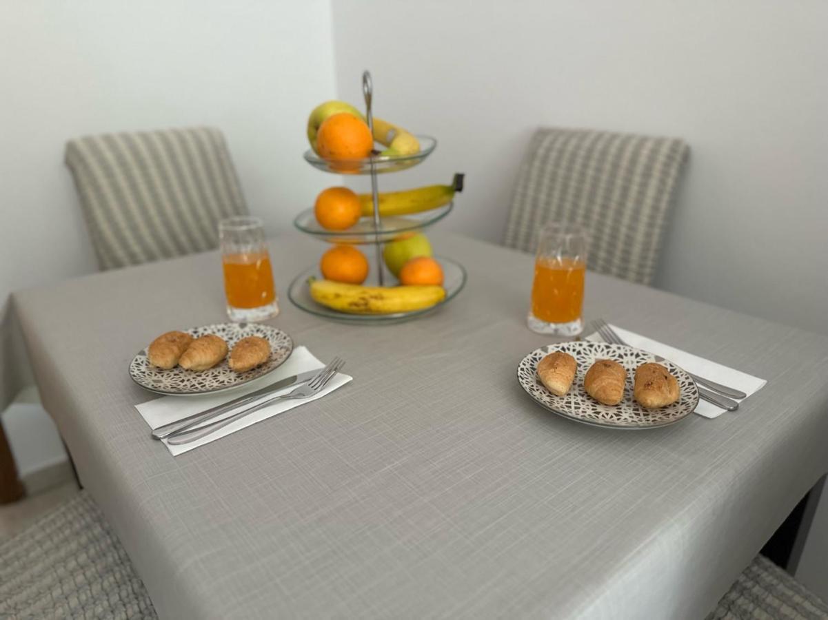 Family Apartment Makarska Buitenkant foto